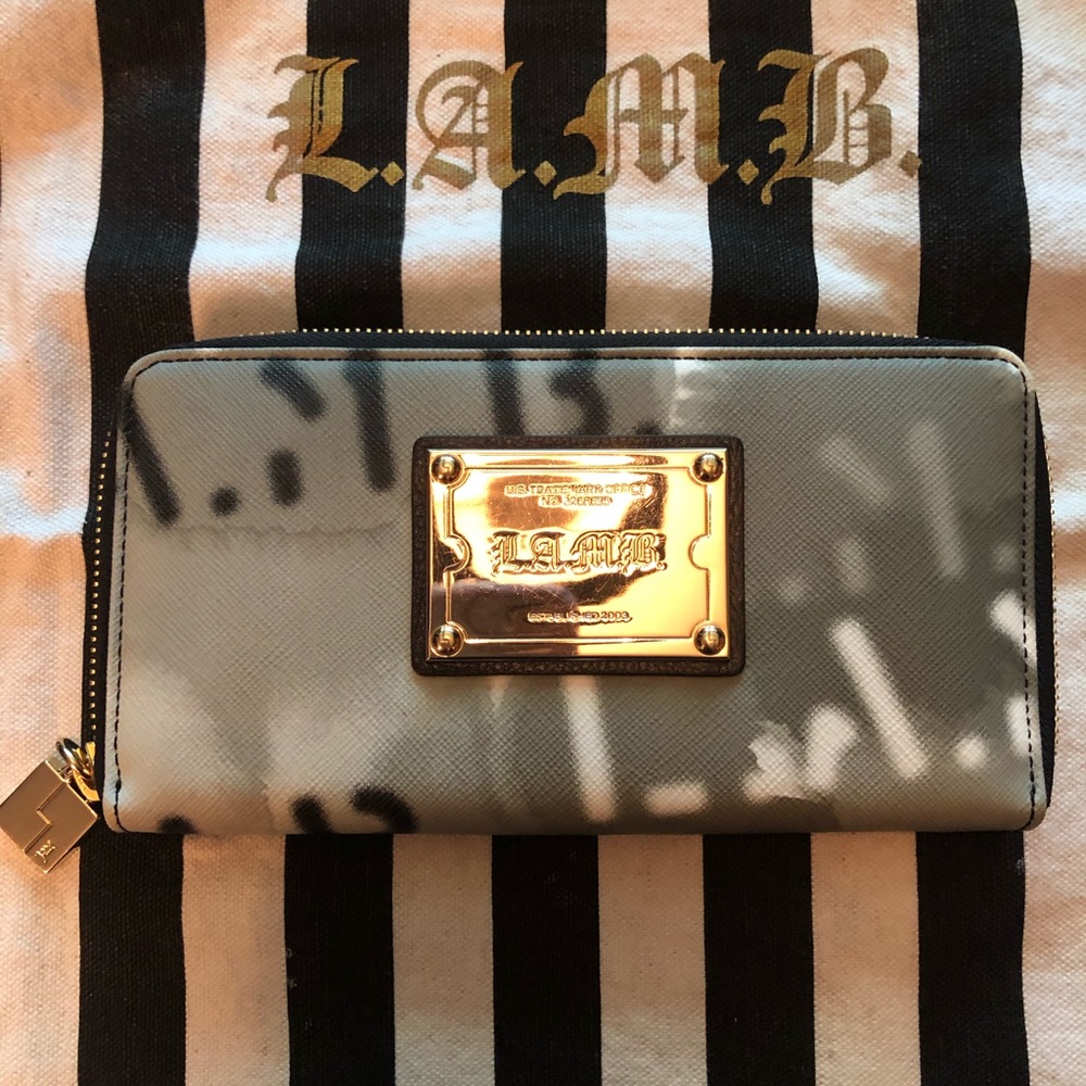 L.A.M.B wallet